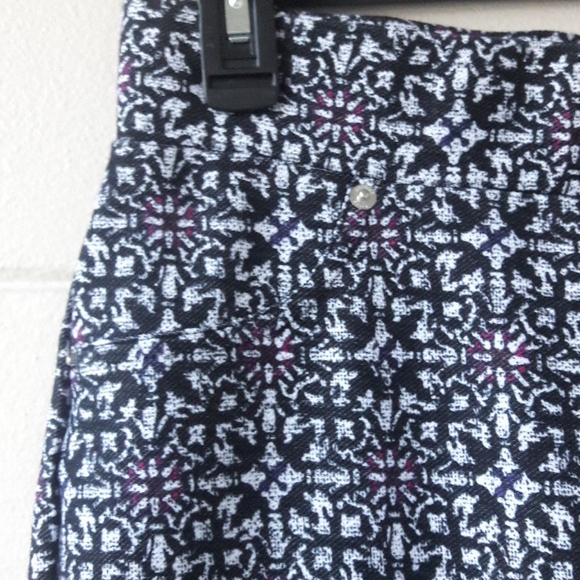 NWT " Michael Michael Kors" Woman's Leggings Size OX - Picture 4 of 6